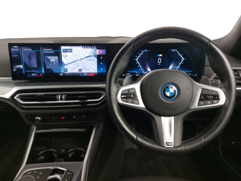 BMW 3 Series 330E M Sport Step YK73BZG White #5