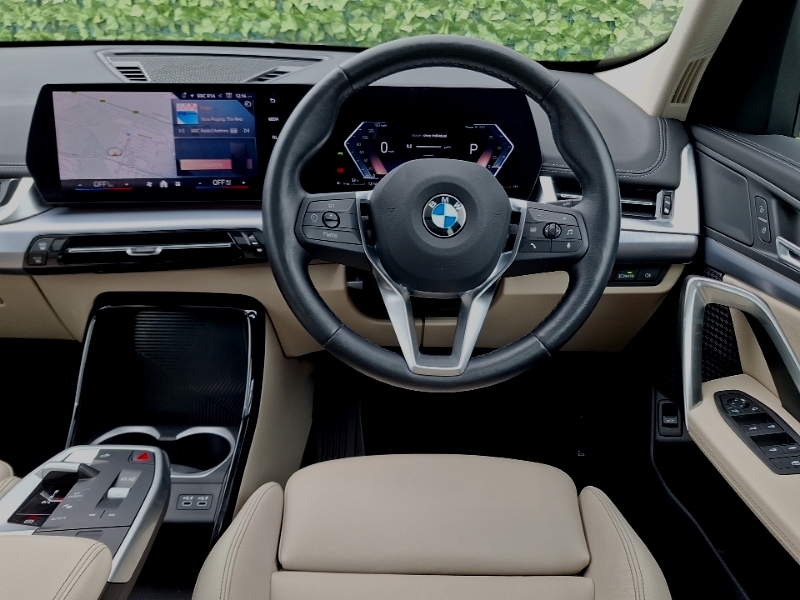 BMW X1 Sdrive 20I Mht Xline Step LP73DXG Black #5