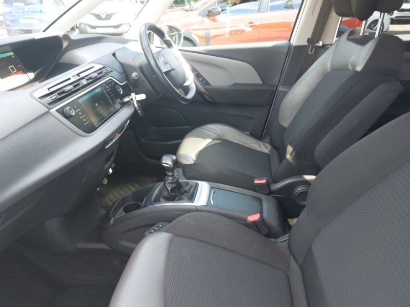 Citroen Grand C4 SpaceTourer 1.2 Puretech 130 Feel Plus White #5