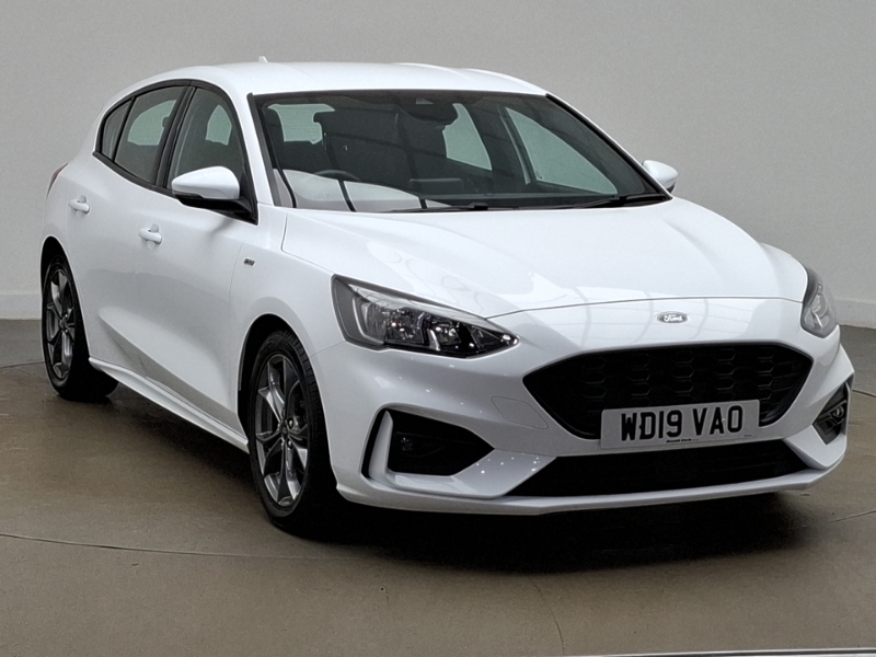 Ford Focus 1.5 Ecoboost 150 St-line White