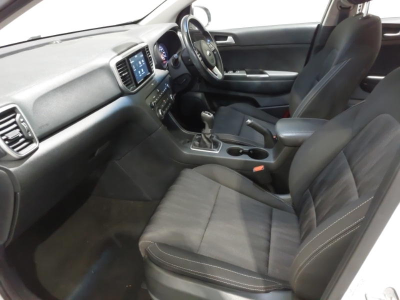 Kia Sportage 1.6 Gdi Isg 1 VO68TPY White #5