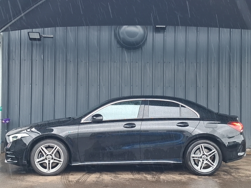Mercedes-Benz A Class A250e Amg Line SO70OCY Black #4