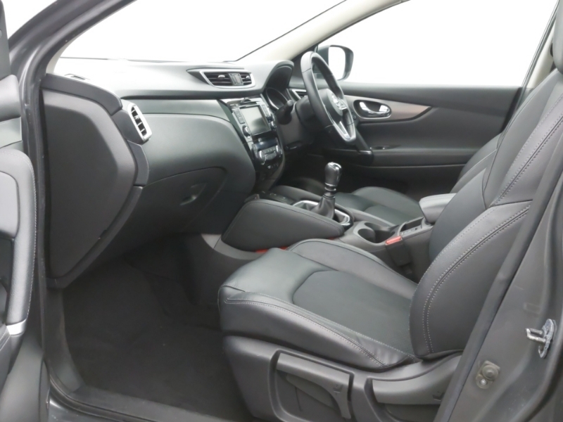 Nissan Qashqai 1.3 Dig-t Tekna DP19UOM Grey #5