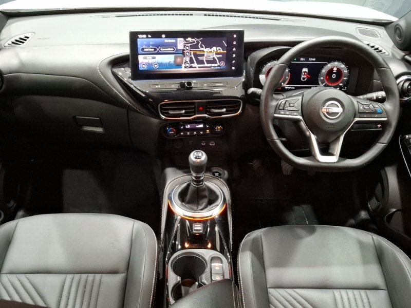 Nissan Juke 1.0 Dig-t Tekna SM25NME White #3