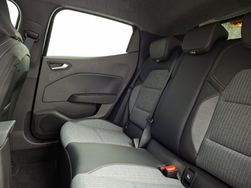 Renault Clio 1.0 Tce 90 Techno SD75OOU Black #6