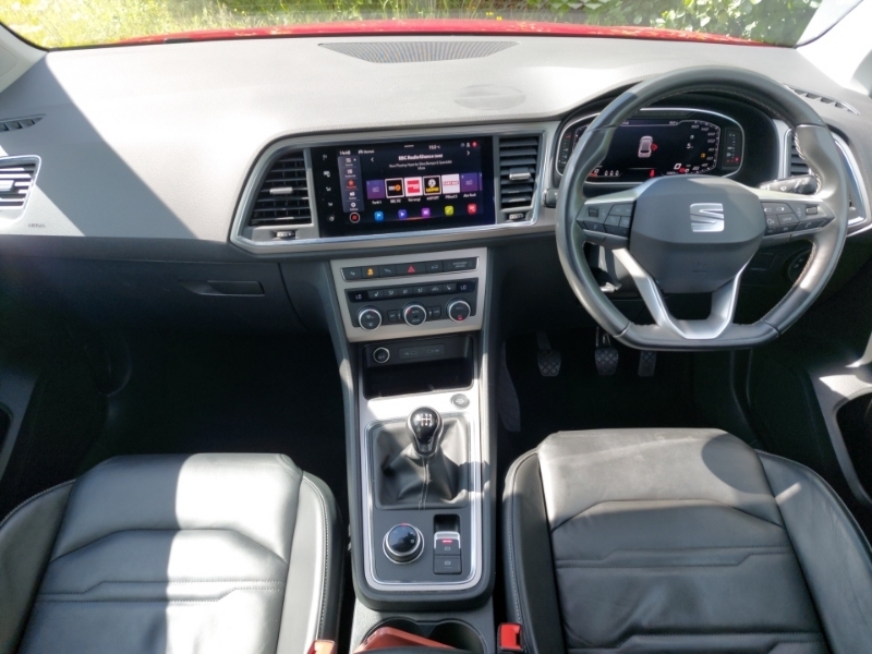 Seat Ateca 2.0 Tdi 150 Xperience Lux ST23FYJ Red #3