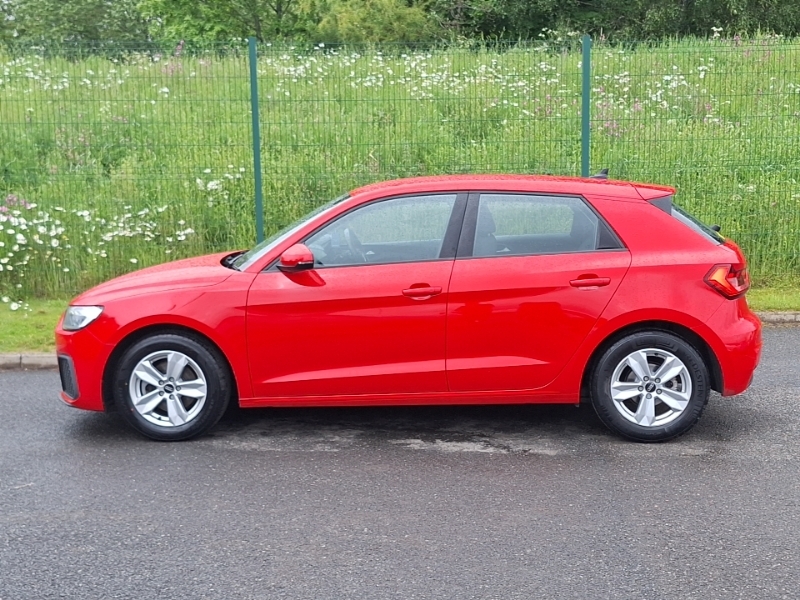 Audi A1 30 Tfsi 110 Technik SJ72KFZ Red #4