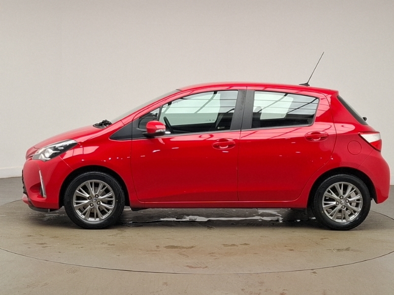 Toyota Yaris 1.0 72 Vvt-i Icon Red #4