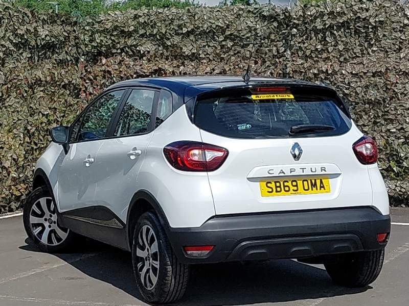 Renault Captur 0.9 Tce 90 Play SB69OMA White #2