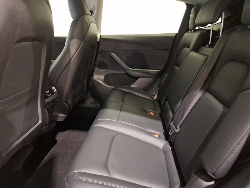 Tesla Model Y Long Range Awd WV23YCH White #6