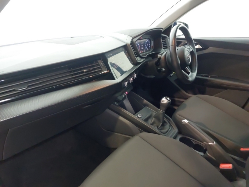 Audi A1 25 Tfsi Technik YH73SVG Blue #5