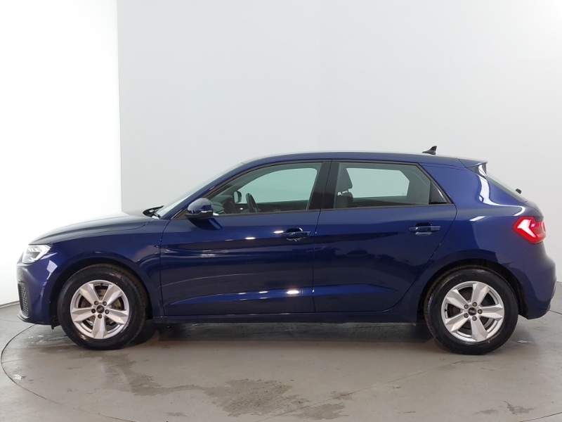 Audi A1 25 Tfsi Technik YH73SVG Blue #4