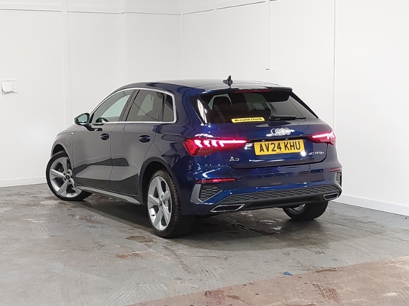 Audi A3 40 Tfsi E S Line S Tronic AV24KHU Blue #2