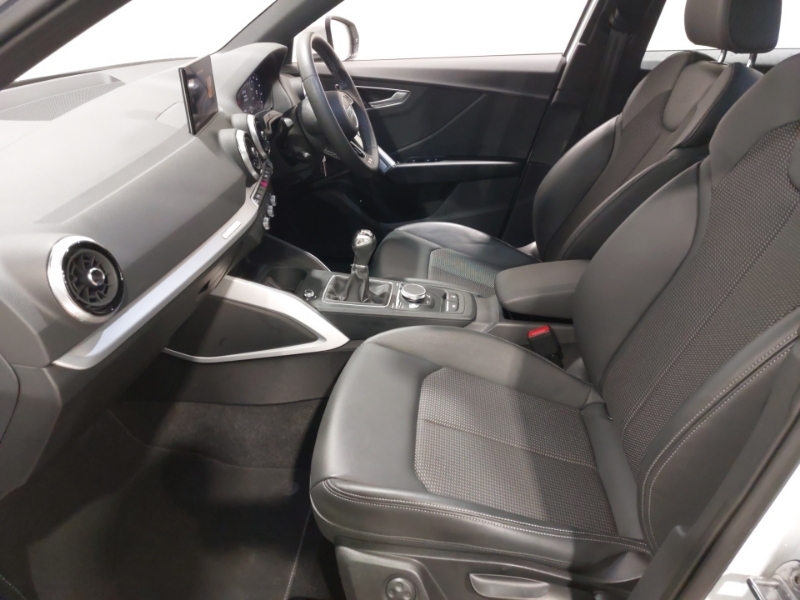 Audi Q2 35 Tfsi S Line DG23BYB White #5