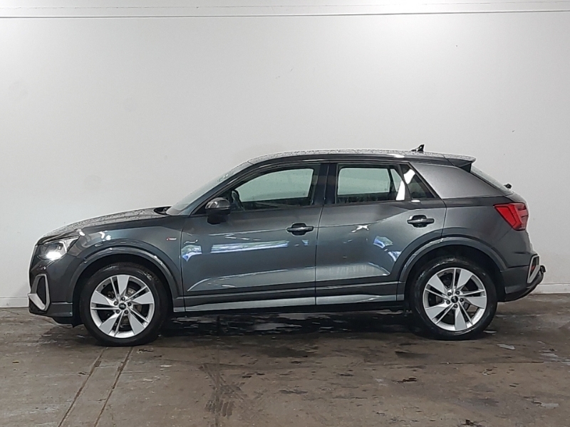 Audi Q2 35 Tfsi S Line S Tronic DL23MCK Grey #4