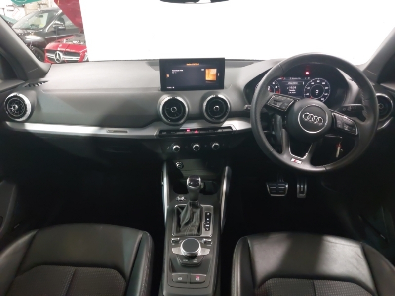 Audi Q2 35 Tfsi S Line S Tronic DL23MCK Grey #3