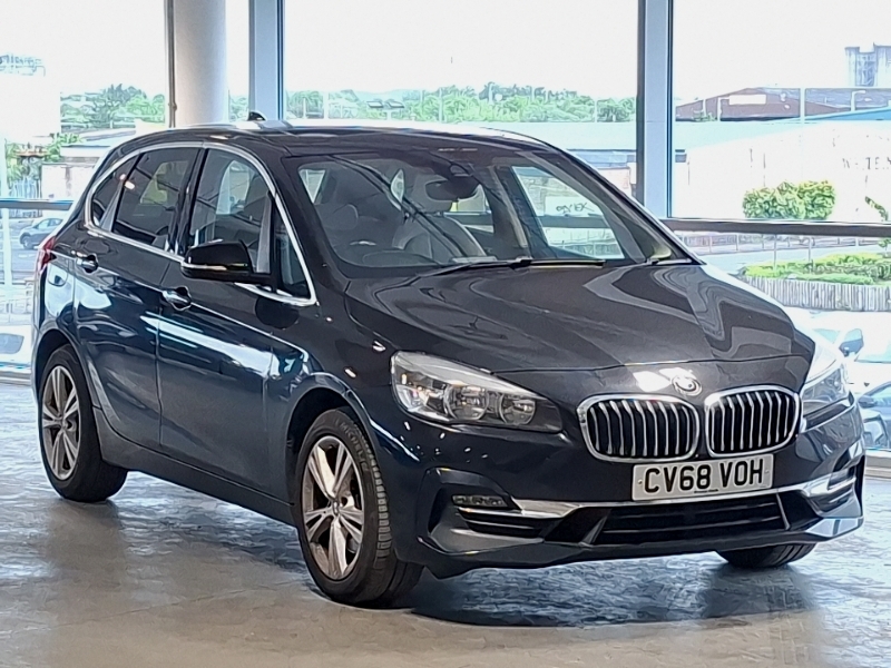 BMW 2 Series 220D Xdrive Luxury Step Black