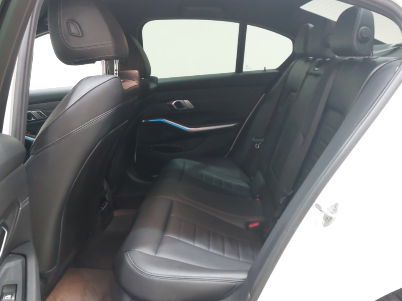BMW 3 Series 330E M Sport Step NG22KCN White #6