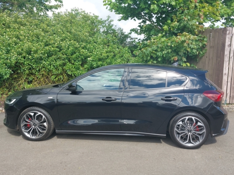 Ford Focus 1.0 Ecoboost St-line Vignale SG72RCZ Black #4