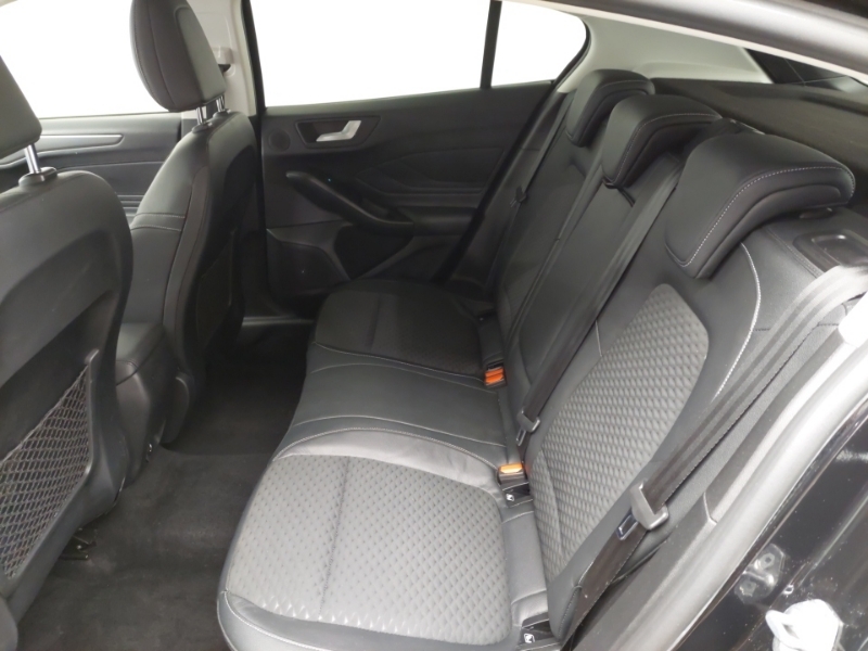 Ford Focus 2.0 Ecoblue Titanium X Black #6