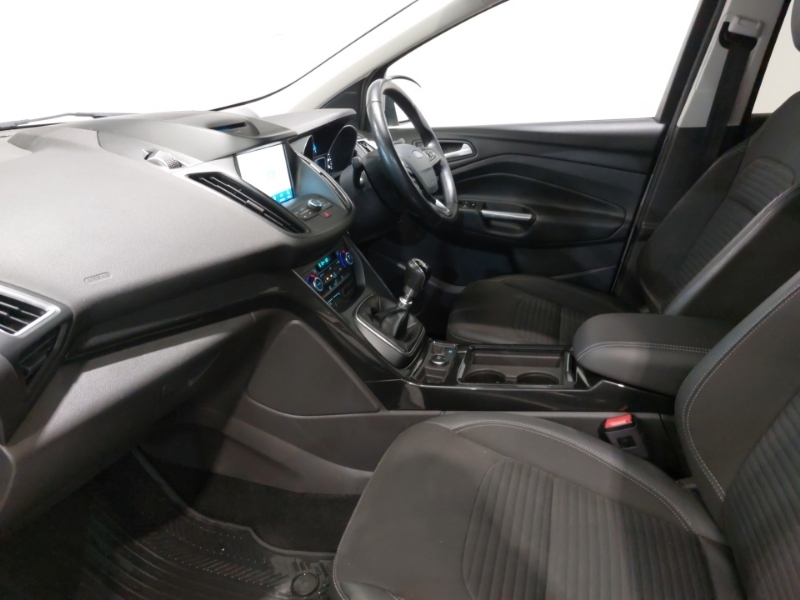 Ford Kuga 1.5 Tdci Titanium 2Wd YJ19WBL Silver #5