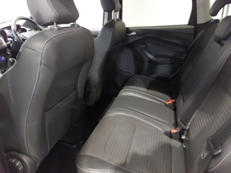 Ford Kuga 1.5 Tdci Titanium 2Wd YJ19WBL Silver #6