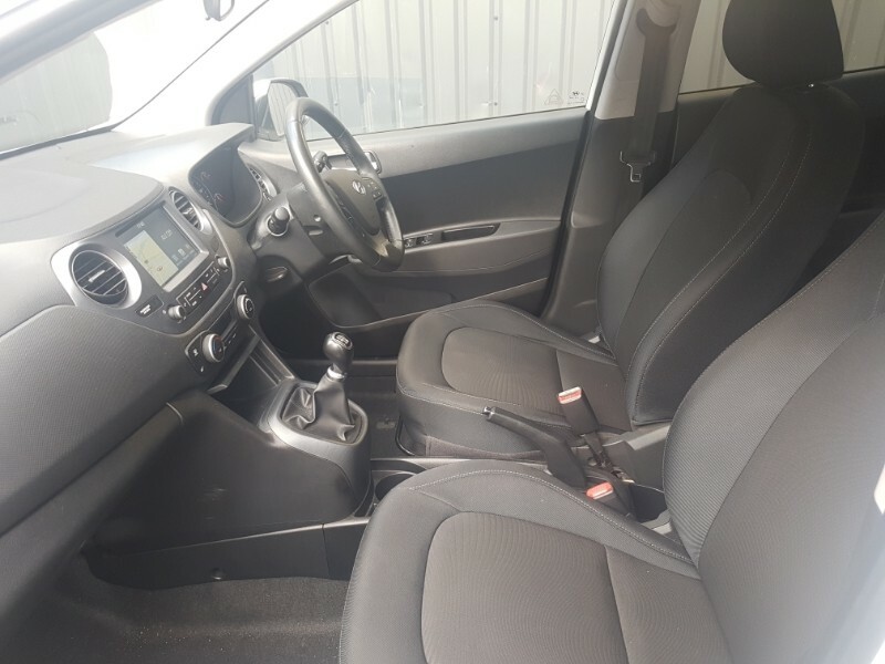 Hyundai I10 1.2 Premium Se SV68MVR White #5