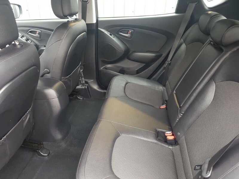 Hyundai Ix35 1.6 Gdi Blue Drive Se 2Wd Black #6