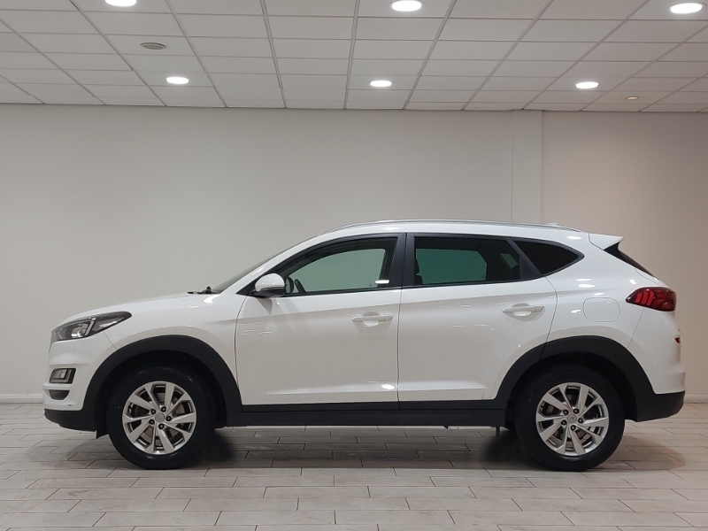 Hyundai Tucson 1.6 Gdi Se Nav 2Wd DP19SVT White #4
