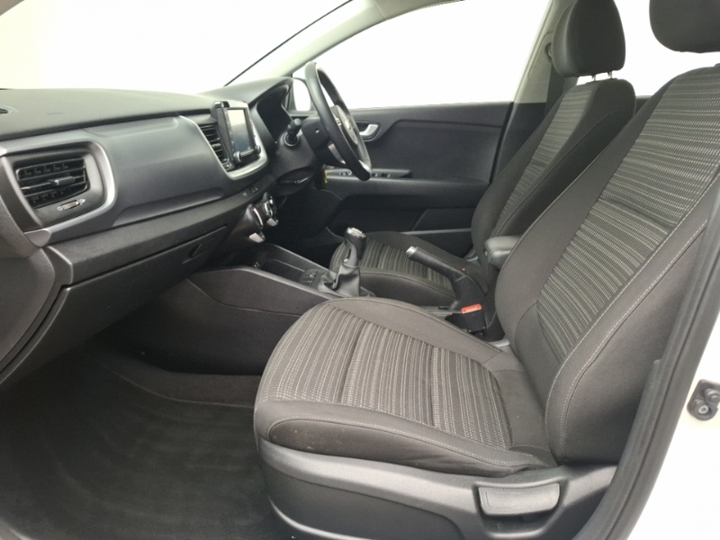 Kia Stonic 1.6 Crdi 2 LG18HND White #5
