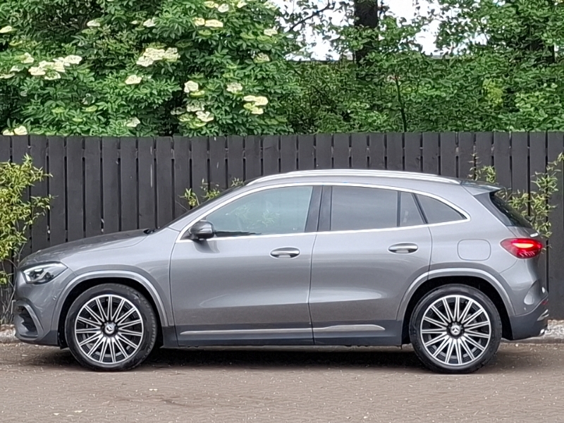 Mercedes-Benz GLA Class Gla 220D 4Matic Amg Line Premium Plus Grey #4