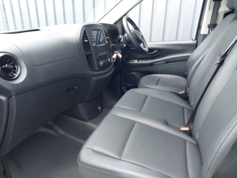 Mercedes-Benz Vito 114 Cdi Pro 9-Seater 9G-tronic KX24OYL Black #5