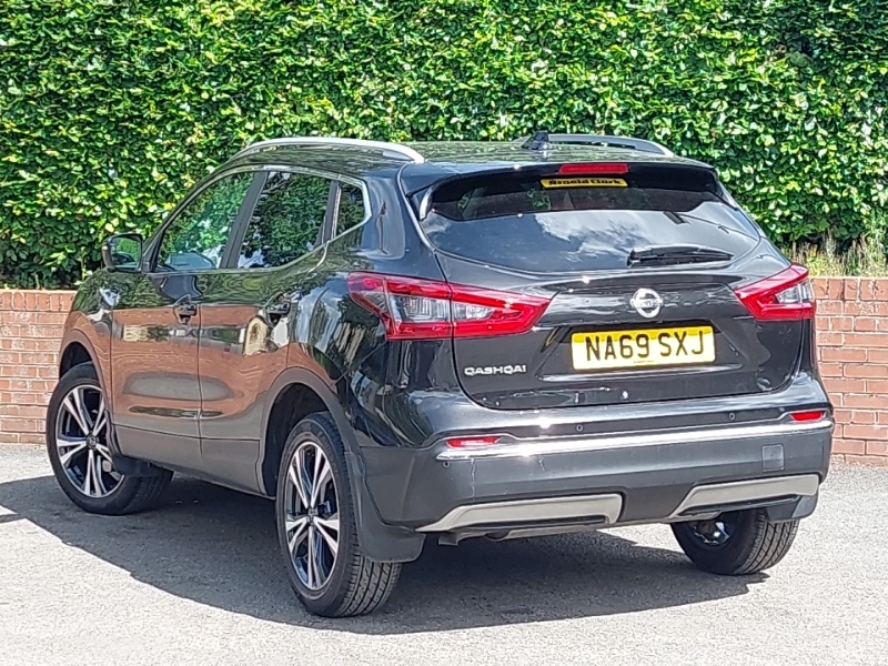Nissan Qashqai 1.3 Dig-t N-connecta NA69SXJ Black #2
