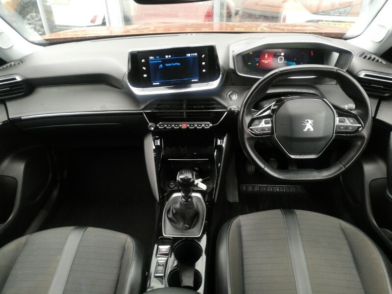 Peugeot 2008 1.2 Puretech Allure Premium BN21TTU Orange #3