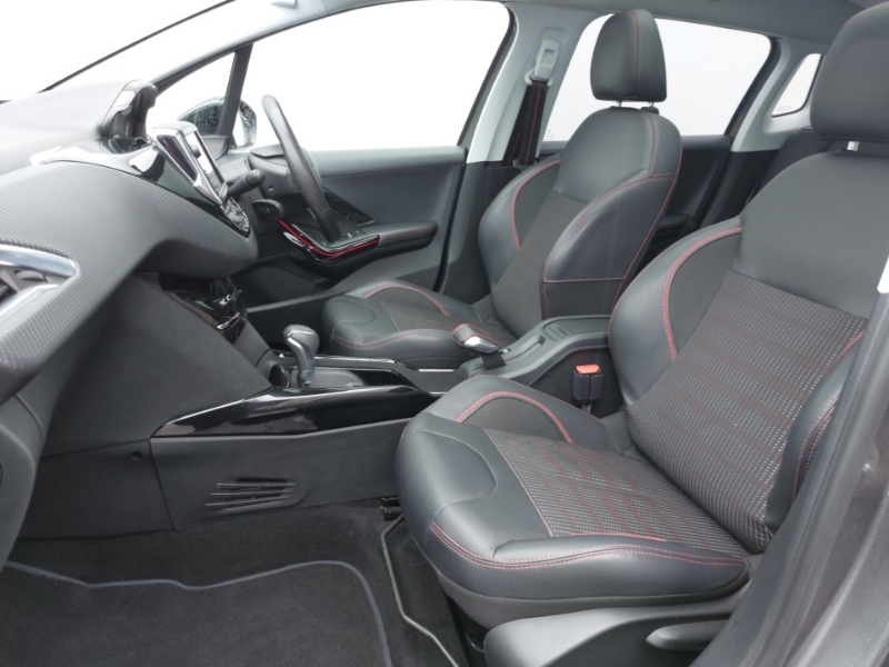 Peugeot 2008 1.2 Puretech 110 Gt Line Eat6 Grey #5
