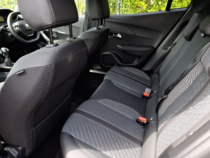 Peugeot 2008 1.2 Puretech 130 Allure OE25DGV Blue #6