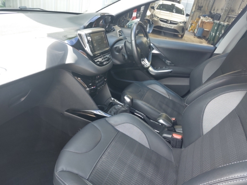 Peugeot 2008 1.6 Bluehdi 100 Allure GN65VKL Grey #5