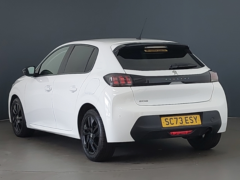 Peugeot 208 1.2 Puretech Active Premium SC73ESY White #2