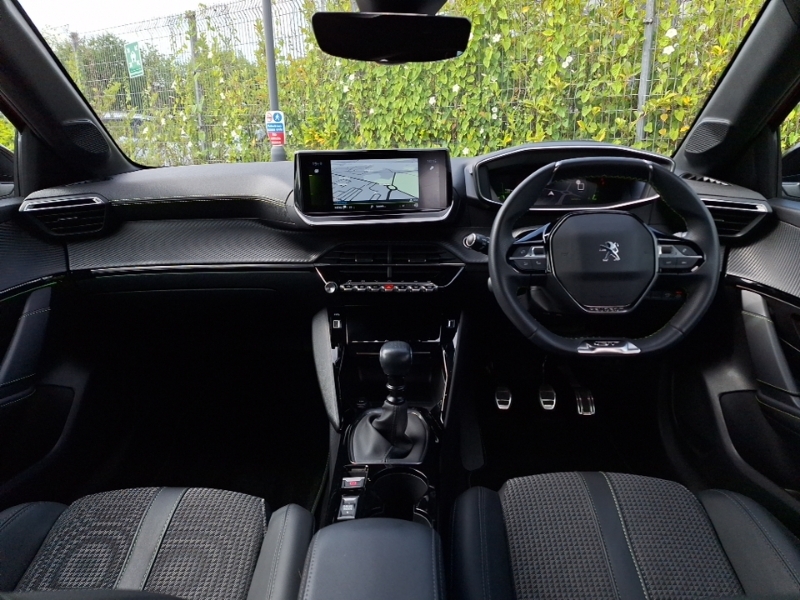 Peugeot 208 1.2 Puretech 100 Gt MJ23NVS Red #3