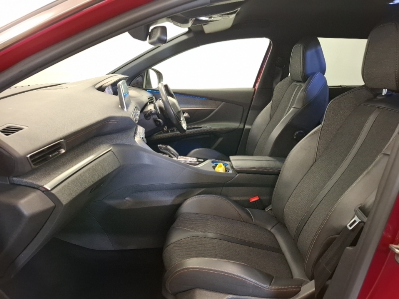 Peugeot 5008 1.2 Puretech Gt Line Eat8 YG70BFJ Red #4