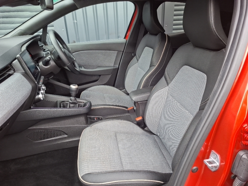 Renault Clio 1.0 Tce 90 Techno SA25WNN Red #5