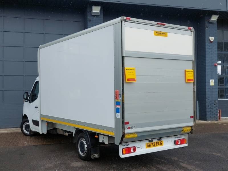 Renault Master Ll35 Energy Dci 145 Business Low Roof Chassis Cab SA73FLG White #2