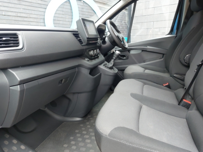 Renault Trafic Ll30 Blue Dci 130 Advance Van SH24LLU Black #5