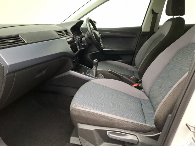Seat Arona 1.6 Tdi 115 Se Technology Lux Ez SH19NVT White #5