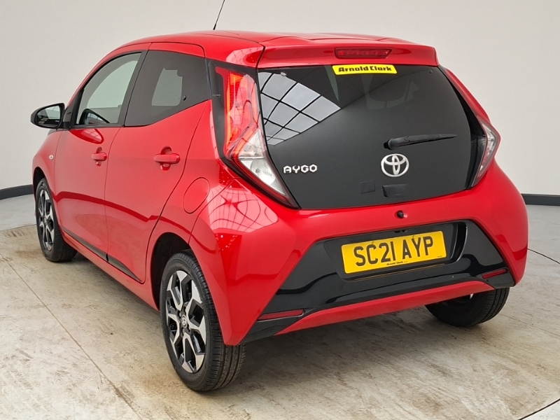 Toyota Aygo 1.0 Vvt-i X-trend Tss Red #2