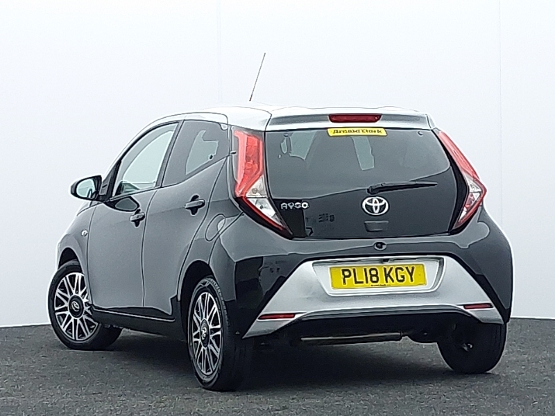 Toyota Aygo 1.0 Vvt-i X-clusiv X-shift PL18KGY Black #2
