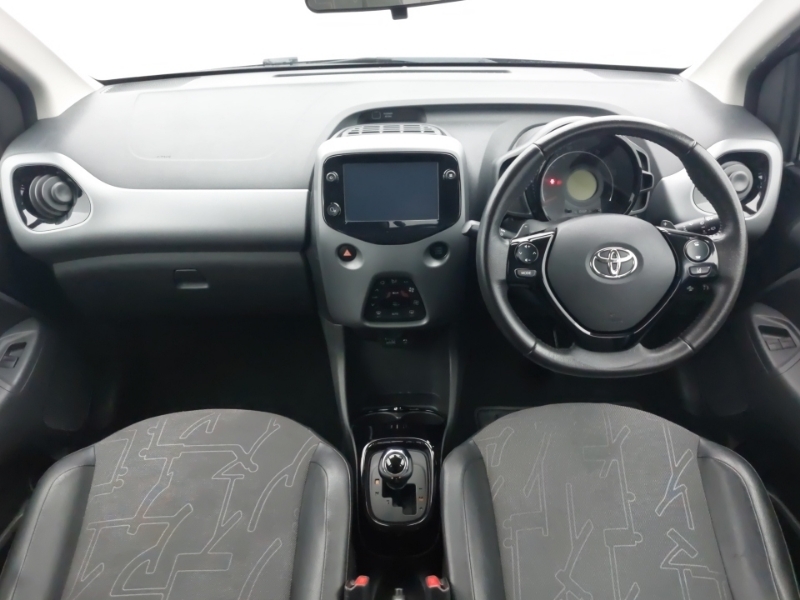 Toyota Aygo 1.0 Vvt-i X-clusiv X-shift PL18KGY Black #3