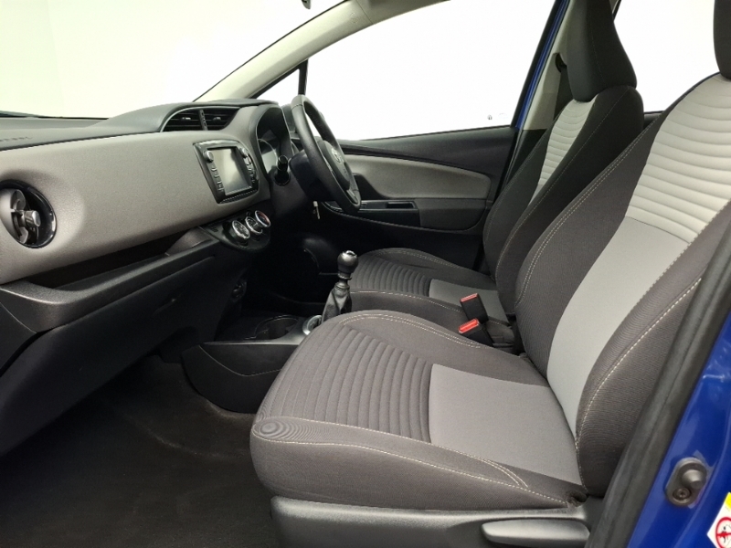 Toyota Yaris 1.5 Vvt-i Icon Blue #5