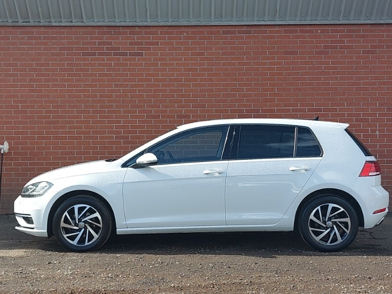 Volkswagen Golf 1.0 Tsi 115 Match Edition GD69AZU White #4