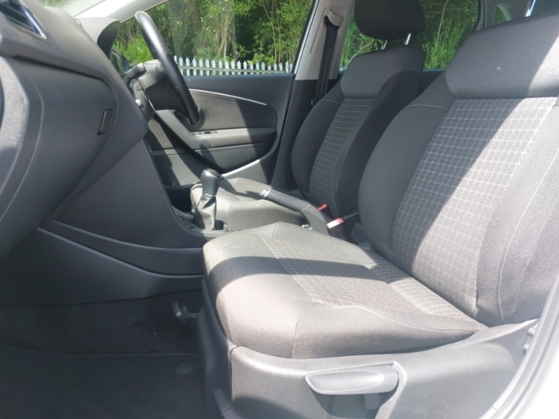 Volkswagen Polo 1.2 Tsi Match OU16OTL White #5
